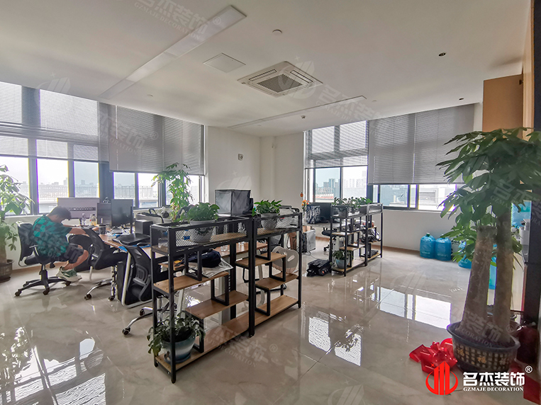 開(kāi)放辦公區(qū)